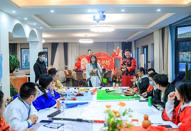 晶隆·晶順“直面變局，戳力兔破”主題年會